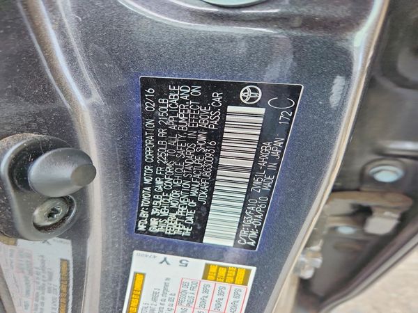 2016 TOYOTA PRIUS