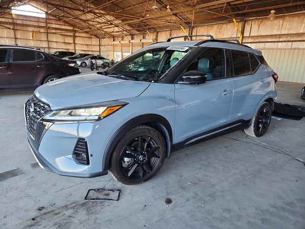 2024 NISSAN KICKS
