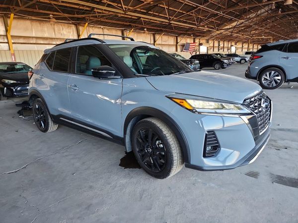 2024 NISSAN KICKS SR