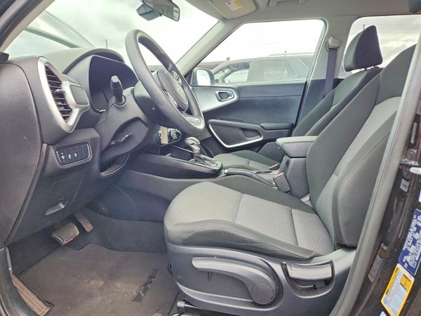 2025 KIA SOUL LX, S