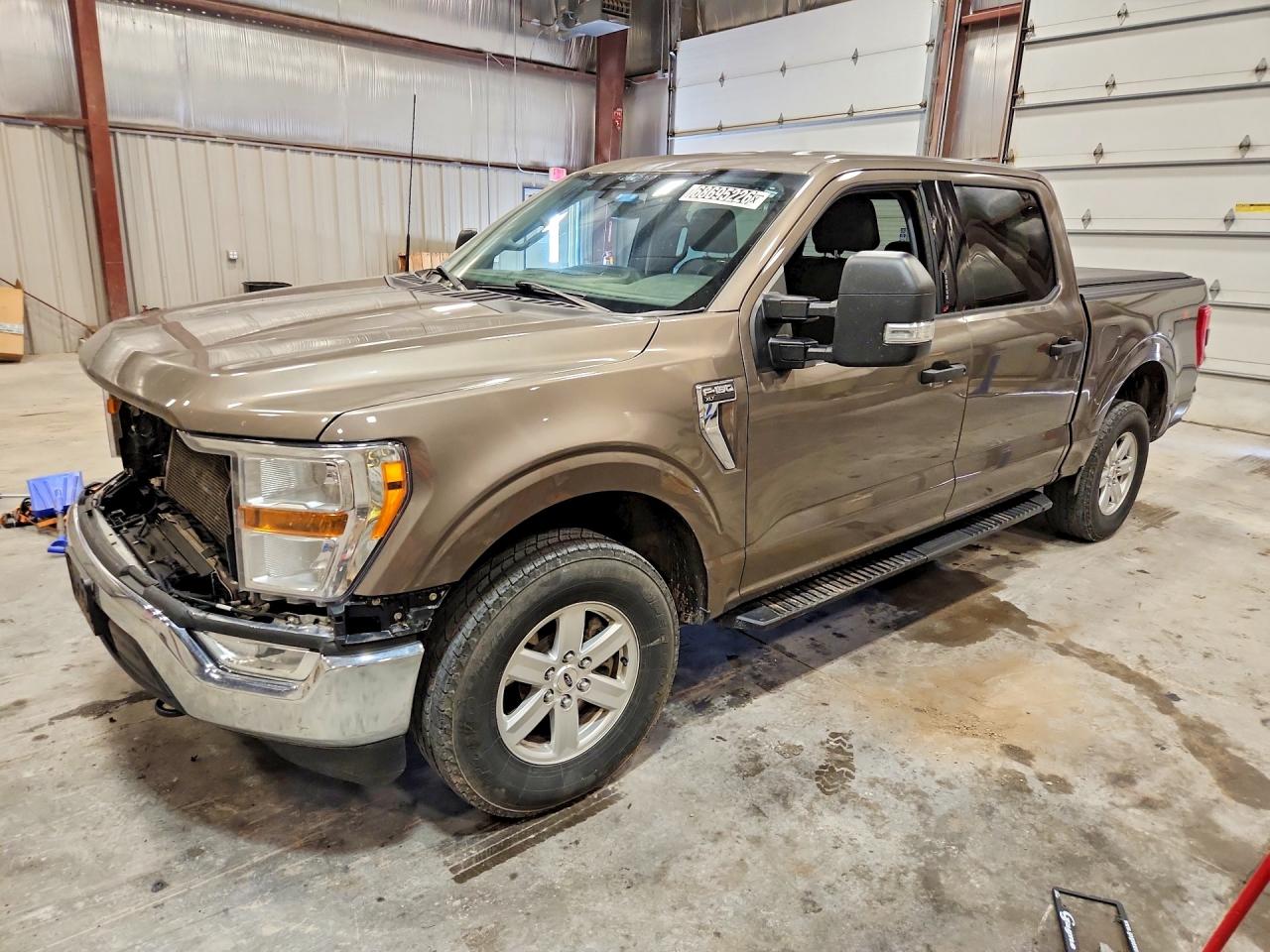 2022 FORD F150 SuperCrew — Front 3/4