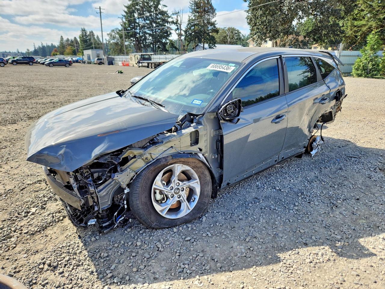 2024 HYUNDAI TUCSON SE — Front 3/4