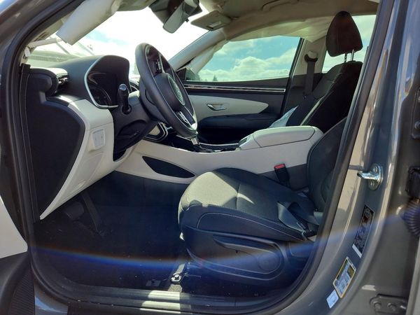 2024 HYUNDAI TUCSON SE — DENT