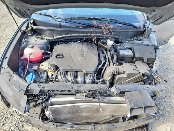 2024 HYUNDAI TUCSON SE — Engine bay