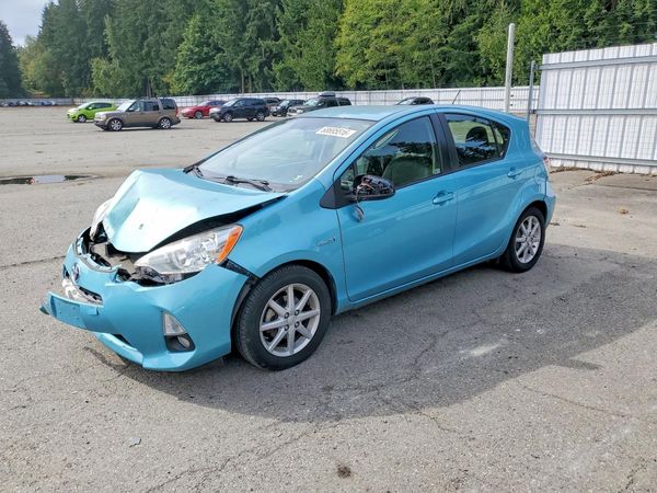 2012 TOYOTA PRIUS — DSFA — Front 3/4
