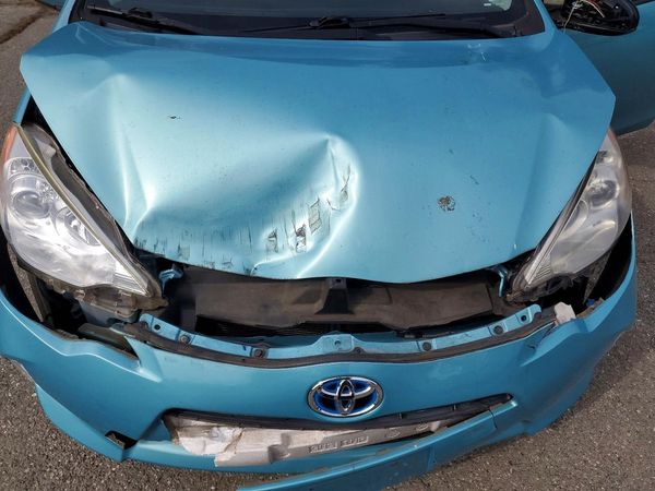 2012 TOYOTA PRIUS — Engine bay
