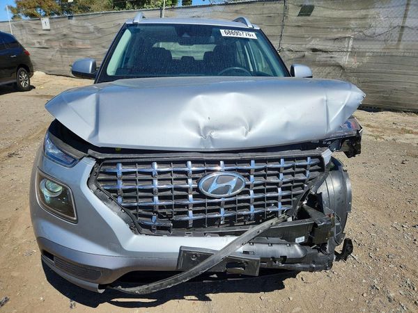 2020 HYUNDAI VENUE SEL, Denim — DIRF