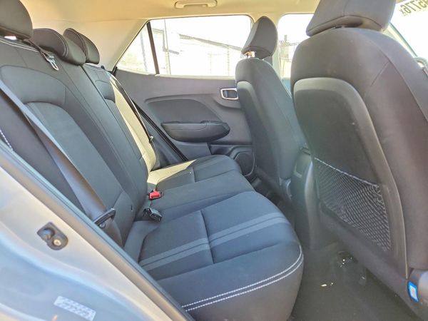 2020 HYUNDAI VENUE SEL, Denim — PSRS
