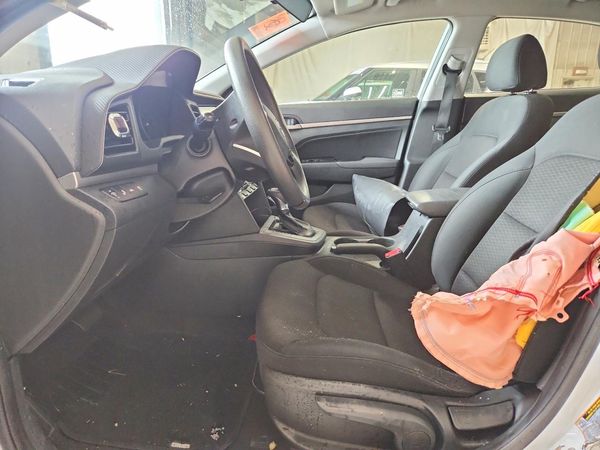 2020 HYUNDAI ELANTRA — DENT