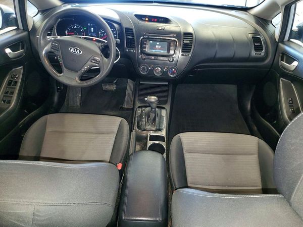 2017 KIA FORTE LX Popular, S