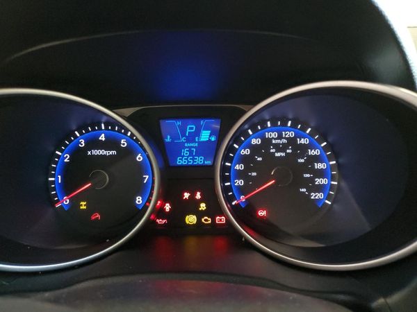 2014 HYUNDAI TUCSON GLS (Middle Level) — ODOM
