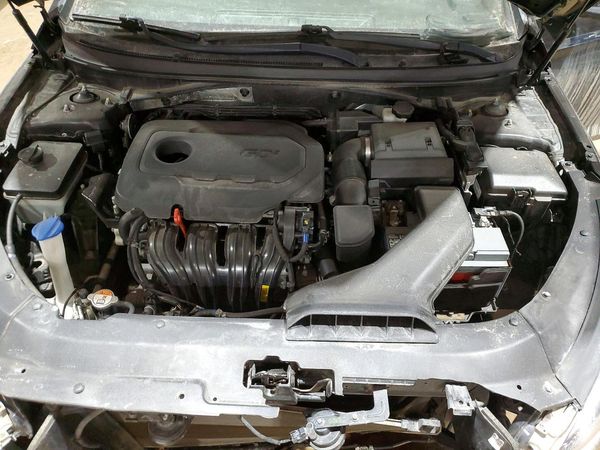 2018 HYUNDAI SONATA — Engine bay