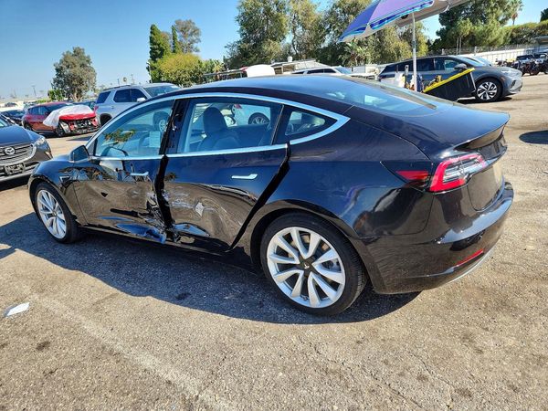 2018 TESLA MODEL 3 — DSRA