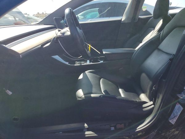 2018 TESLA MODEL 3 — DENT