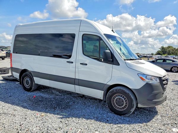 2025 MERCEDES-BENZ SPRINTER