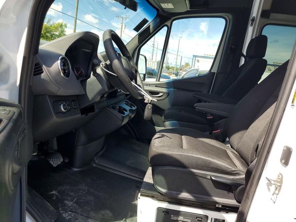 2025 MERCEDES-BENZ SPRINTER