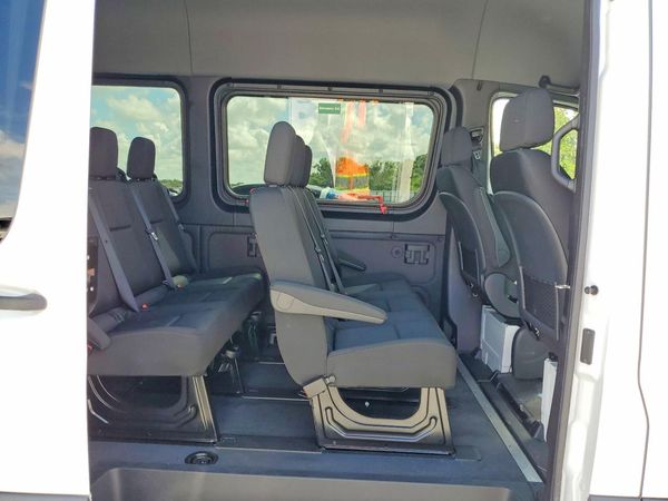 2025 MERCEDES-BENZ SPRINTER