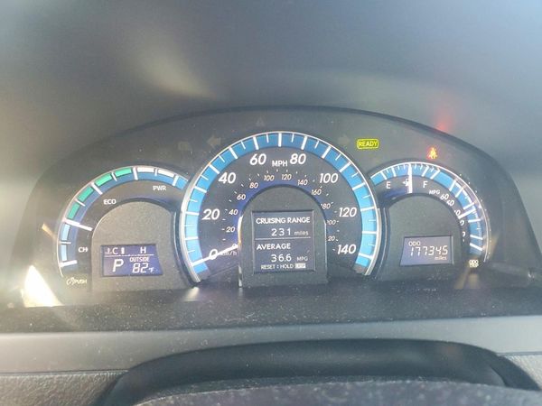 2014 TOYOTA CAMRY SOLA Hybrid