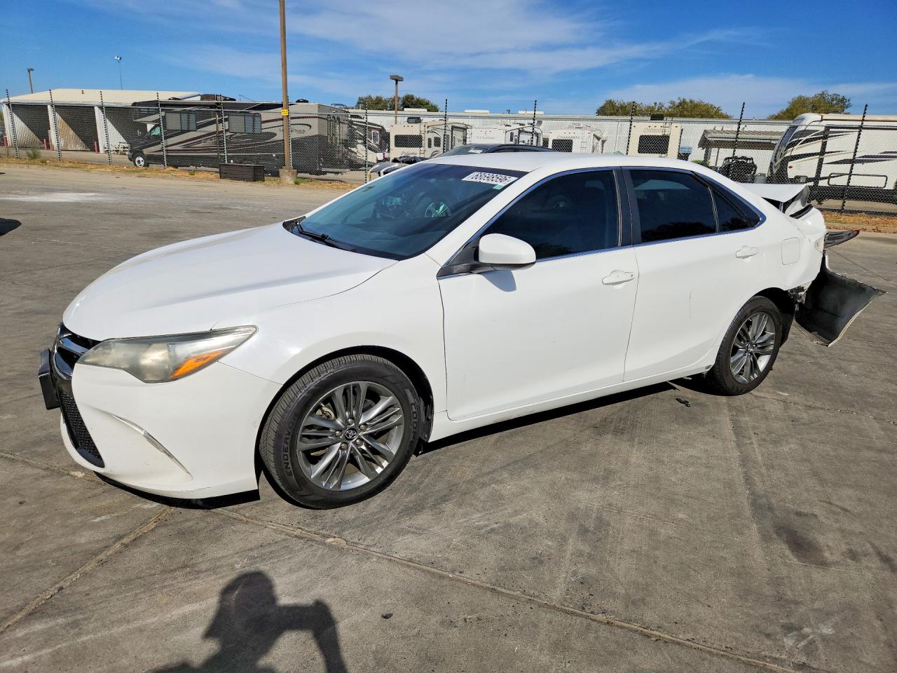 2016 TOYOTA CAMRY