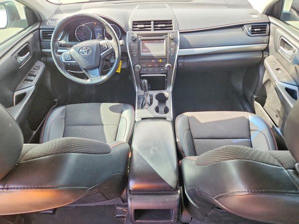 2016 TOYOTA CAMRY