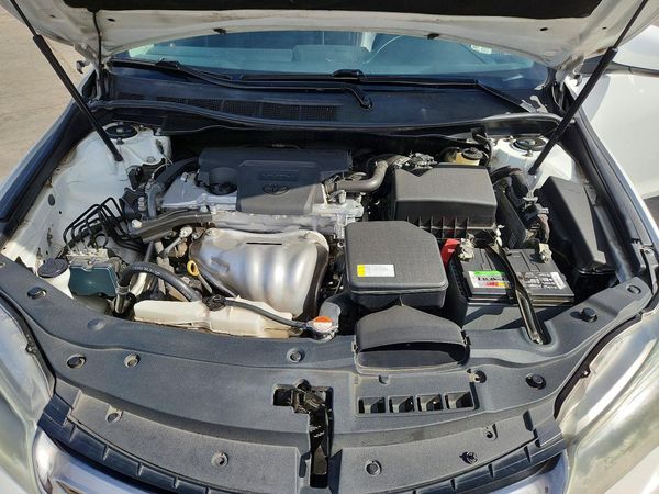2016 TOYOTA CAMRY