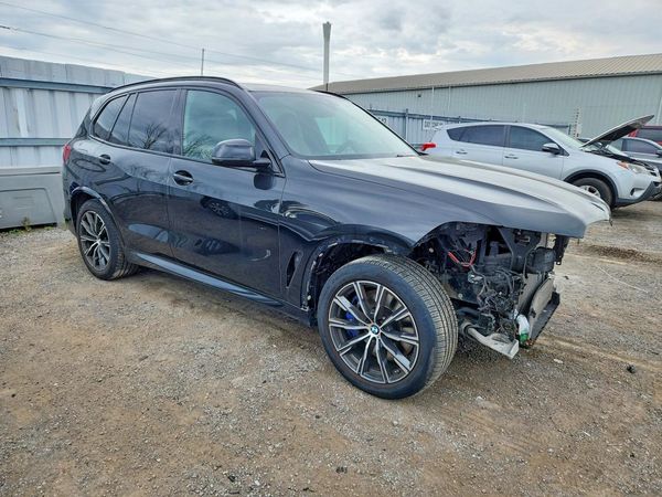 2019 BMW X5 xDrive40i — Passenger 3/4
