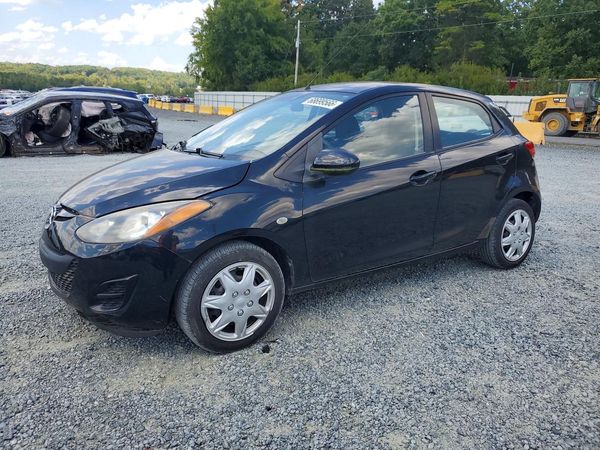 2014 MAZDA MAZDA2
