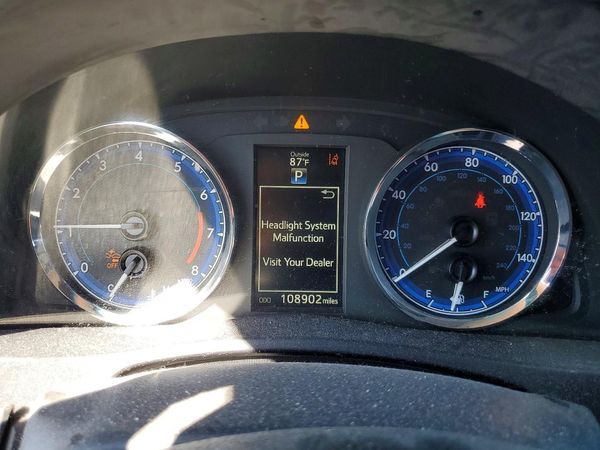 2017 TOYOTA COROLLA