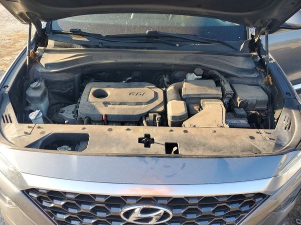 2019 HYUNDAI SANTA FE — Engine bay
