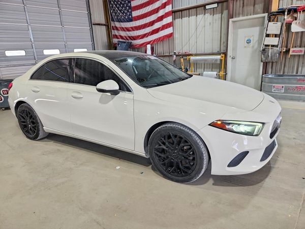 2021 MERCEDES-BENZ A A220