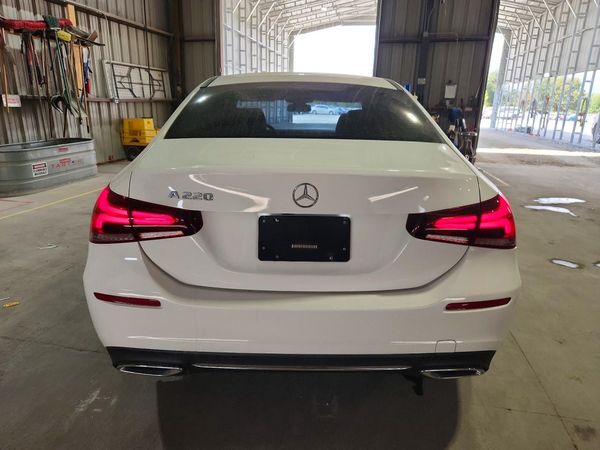 2021 MERCEDES-BENZ A A220