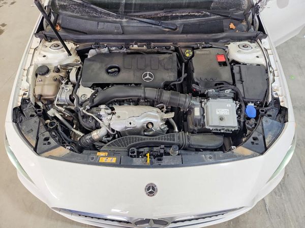 2021 MERCEDES-BENZ A A220