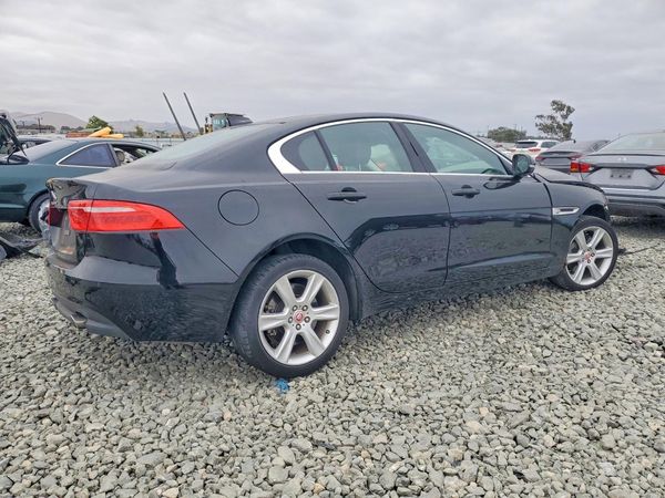 2017 JAGUAR XE Prestige — PSRA