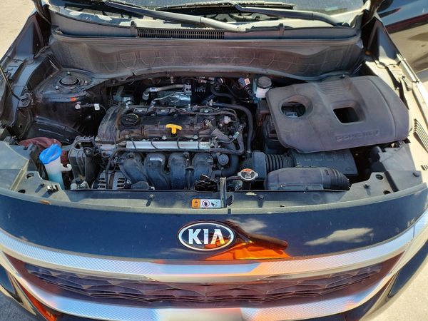 2021 KIA SELTOS — Engine bay
