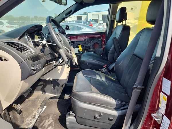 2019 DODGE GRAND CARAVAN — DENT