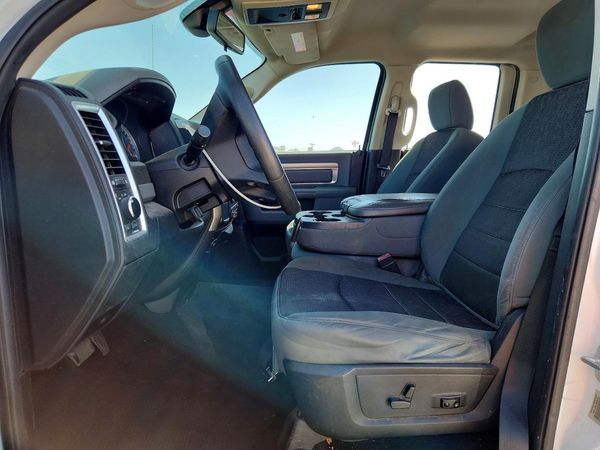 2013 RAM 1500 SLT — DENT