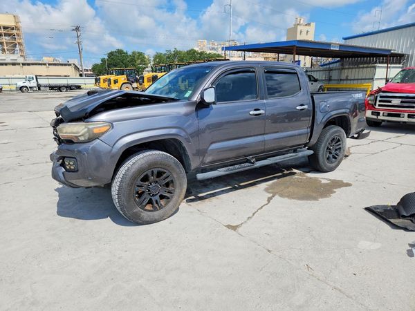 2020 TOYOTA TACOMA SR5 — Front 3/4