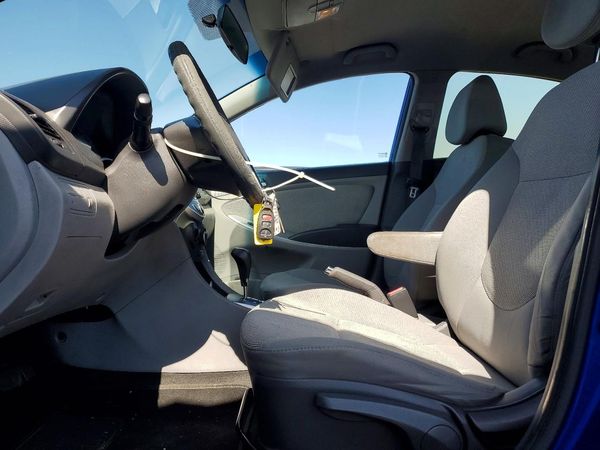 2013 HYUNDAI ACCENT GLS, GS