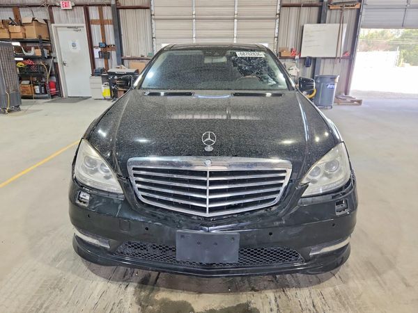 2013 MERCEDES-BENZ S S550