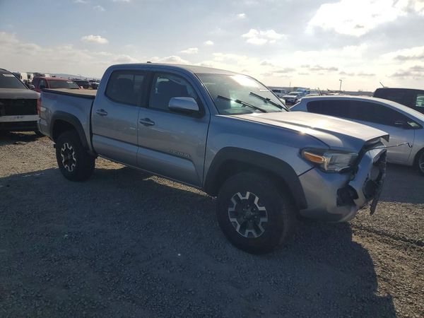 2019 TOYOTA TACOMA SR5 — Passenger 3/4