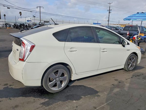 2013 TOYOTA PRIUS — PSRA