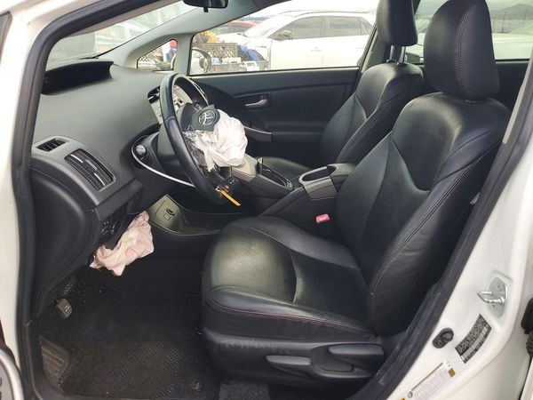 2013 TOYOTA PRIUS — DENT