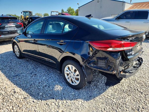 2017 HYUNDAI ELANTRA SE Base