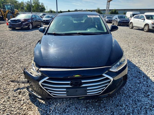 2017 HYUNDAI ELANTRA SE Base