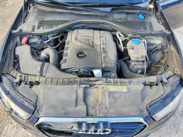 2013 AUDI A6 quattro Premium Plus — Engine bay