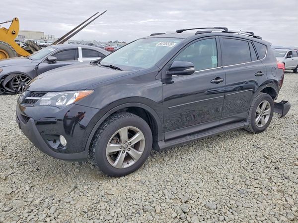 2015 TOYOTA RAV4 XLE (M Grade) — Front 3/4
