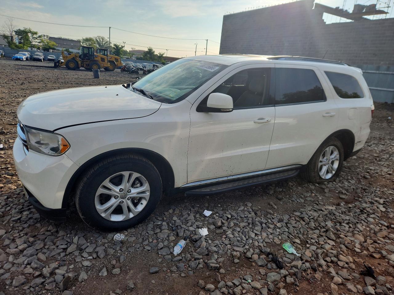 2012 DODGE DURANGO Crew — Front 3/4