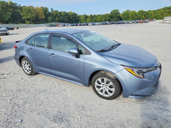 2021 TOYOTA COROLLA LE — Passenger 3/4