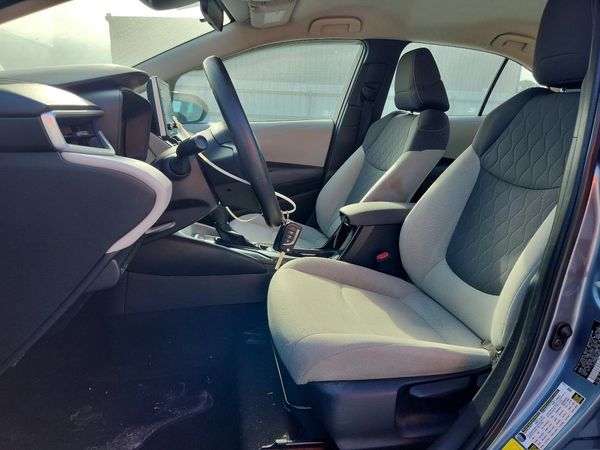 2021 TOYOTA COROLLA LE — DENT