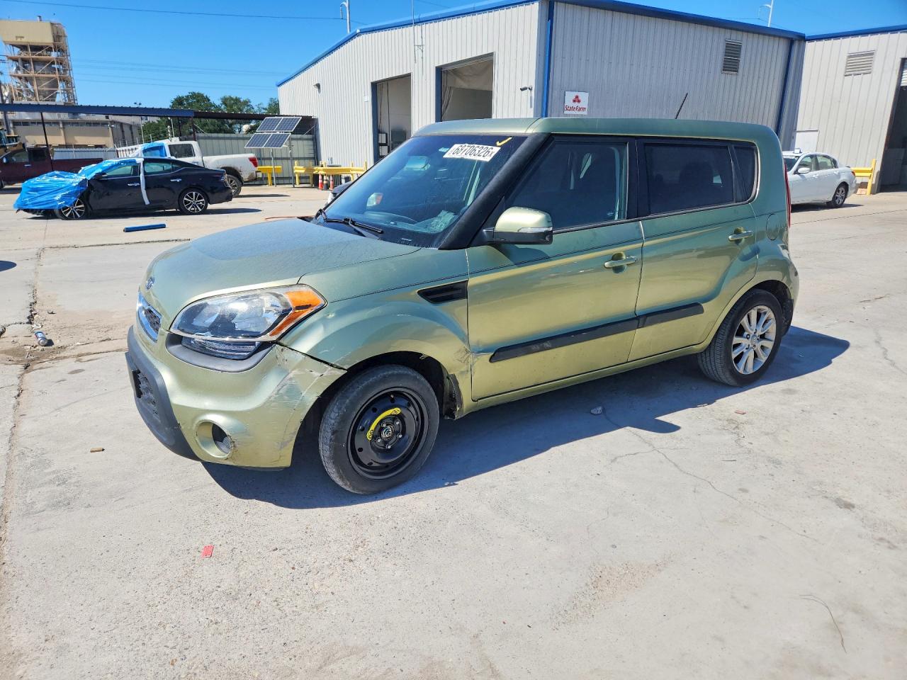 2012 KIA SOUL GL — Front 3/4